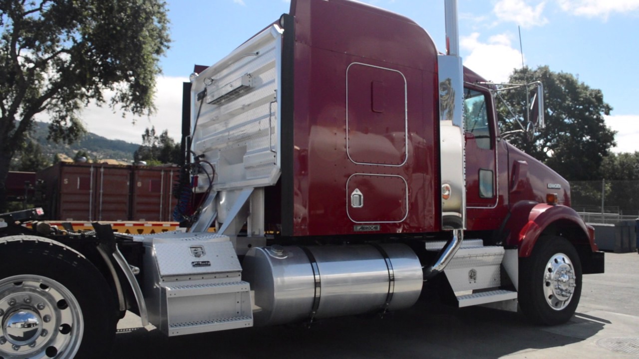 2007 Kenworth T800 Two Axle Sleeper / Charter Trucks - u10647