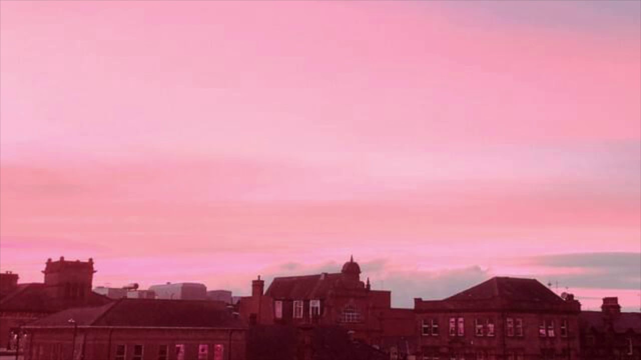 broken social scene - anthems for a seventeen year old girl (former hero - remix)