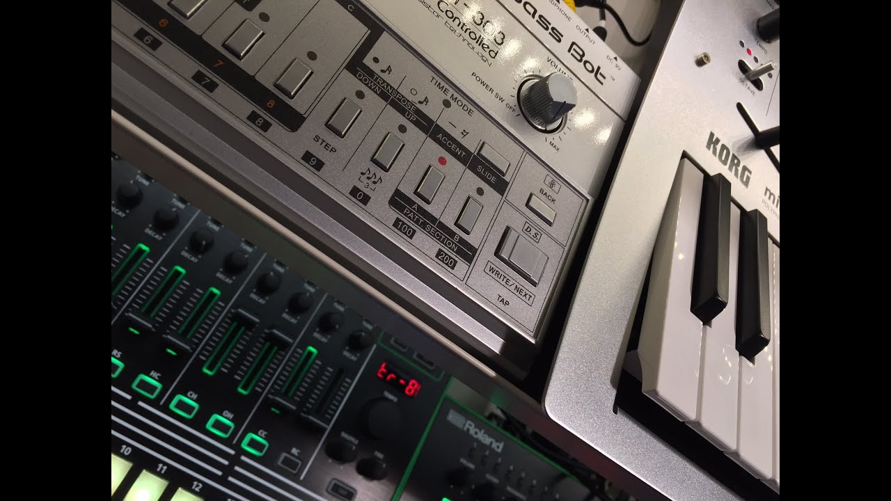 Dark Acid Live Jam (Cyclone TT303, Roland AIRA TR8 & TB3, Korg Minilogue)