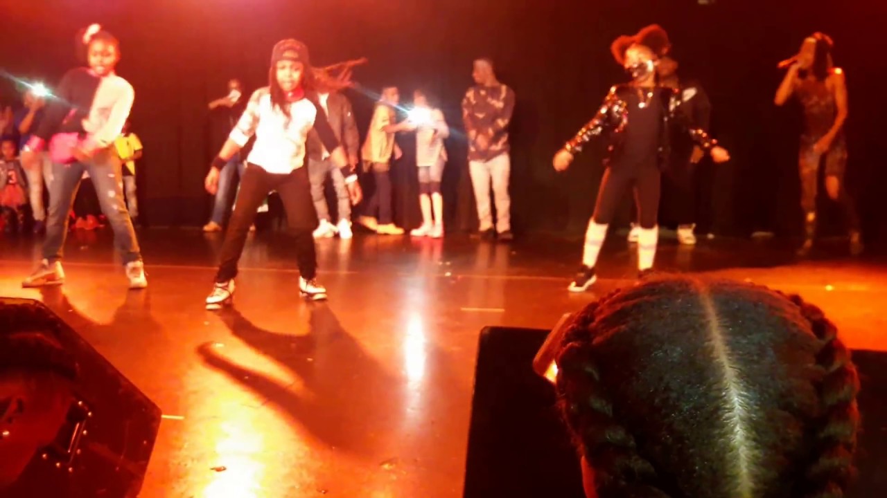 Kidgoalss @ Fresh The Clowns Live!!! Hosted by SnapBabei