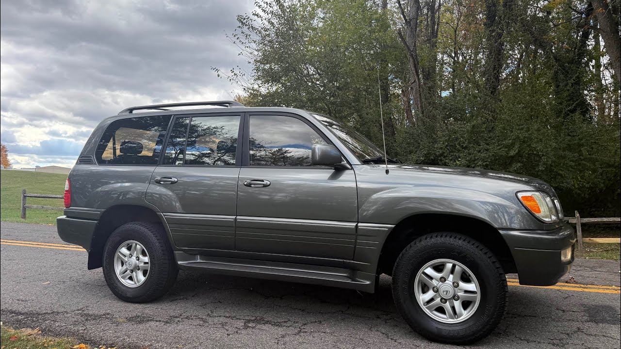 🔥 Продаётся редкий Lexus LX470 (Land Cruiser 100) 2000 года, цвет River Rock Green, небольшой про...