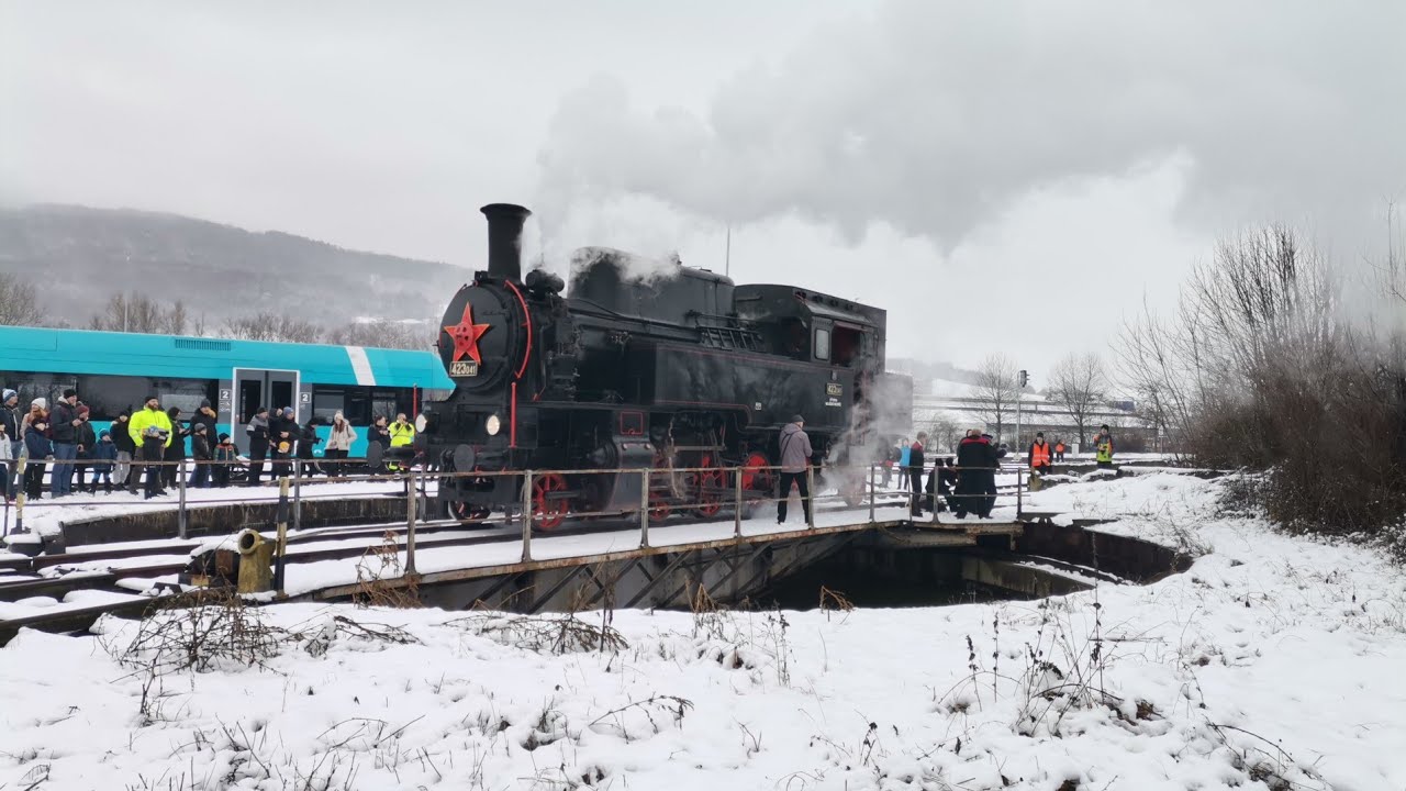 Parním vlakem na Valašský mikulášský jarmek, 7.12. 2024