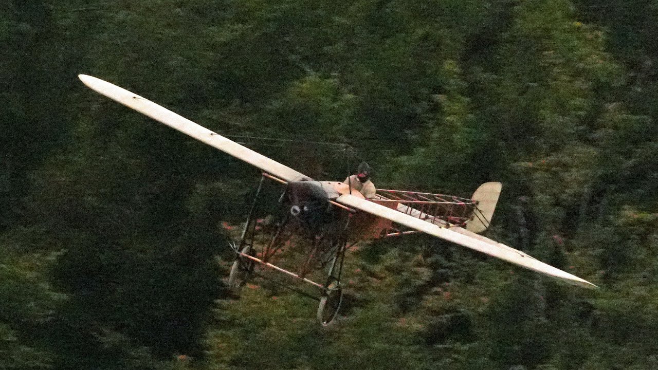 20.OTT25 Fliegertreffen Hahnweide: Mikael Carlson auf seiner Bleriot XI