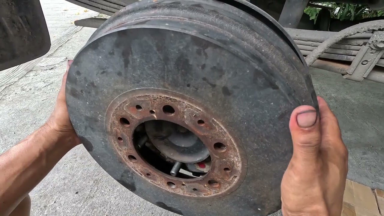 Hand brake adjustment for toyota Hi-lux and for some other vehicles