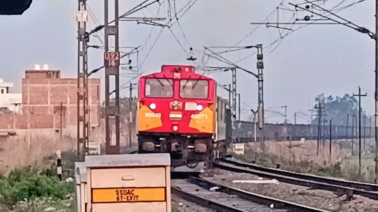 India's Longest Goods Train Seen Ever 🔥 | High Speed Freight Train | Train Changing Track | WDG4G