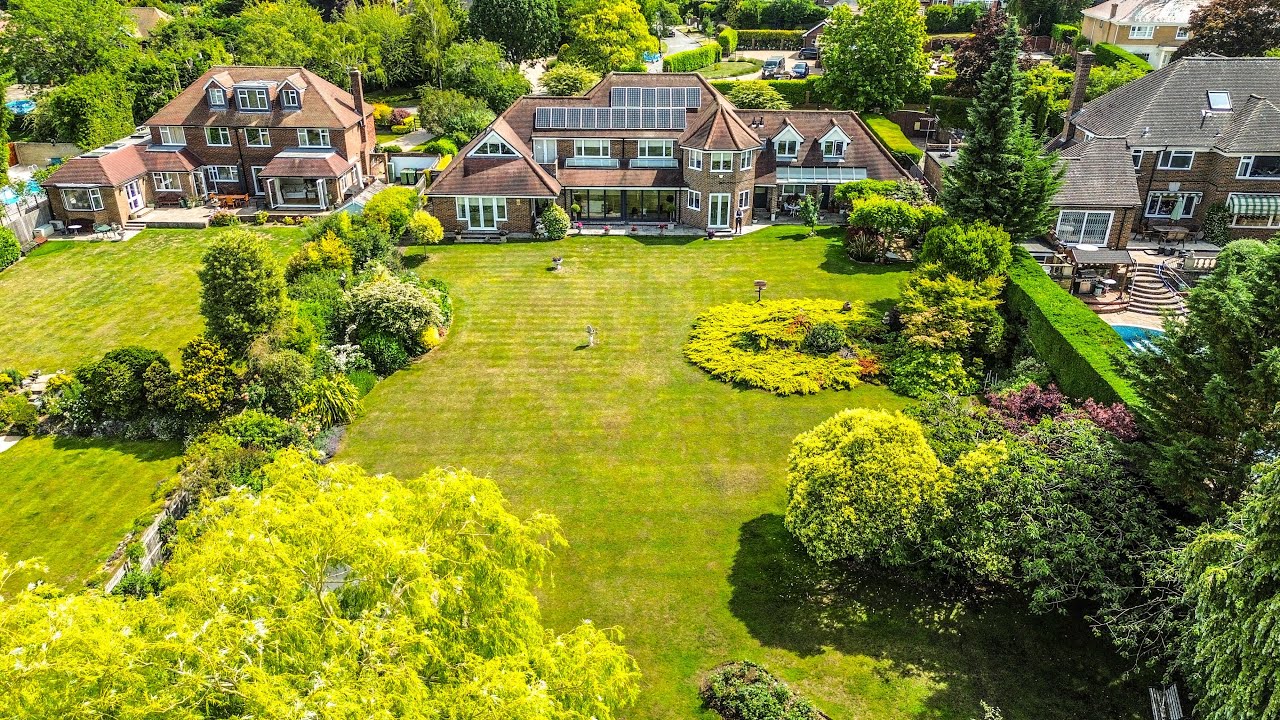 Golf Side, South Cheam, SM2