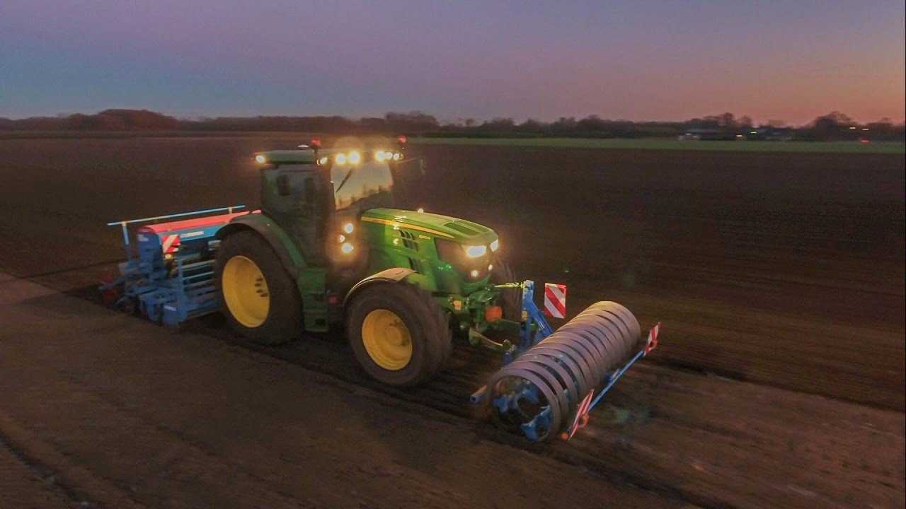 tarwe zaaien | sowing wheat | Aussaat Weizen JOHN DEERE