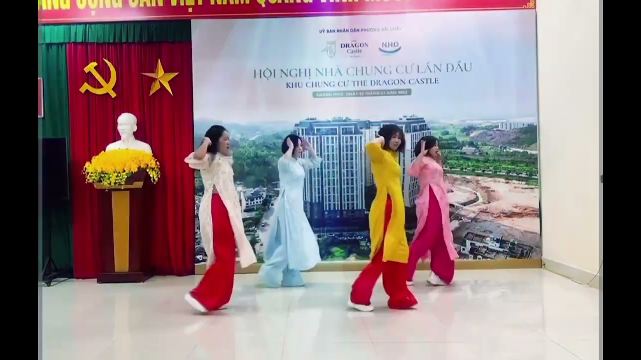 Cánh thiệp đầu Xuân do Câu lạc bộ Đam Mê biểu diễn