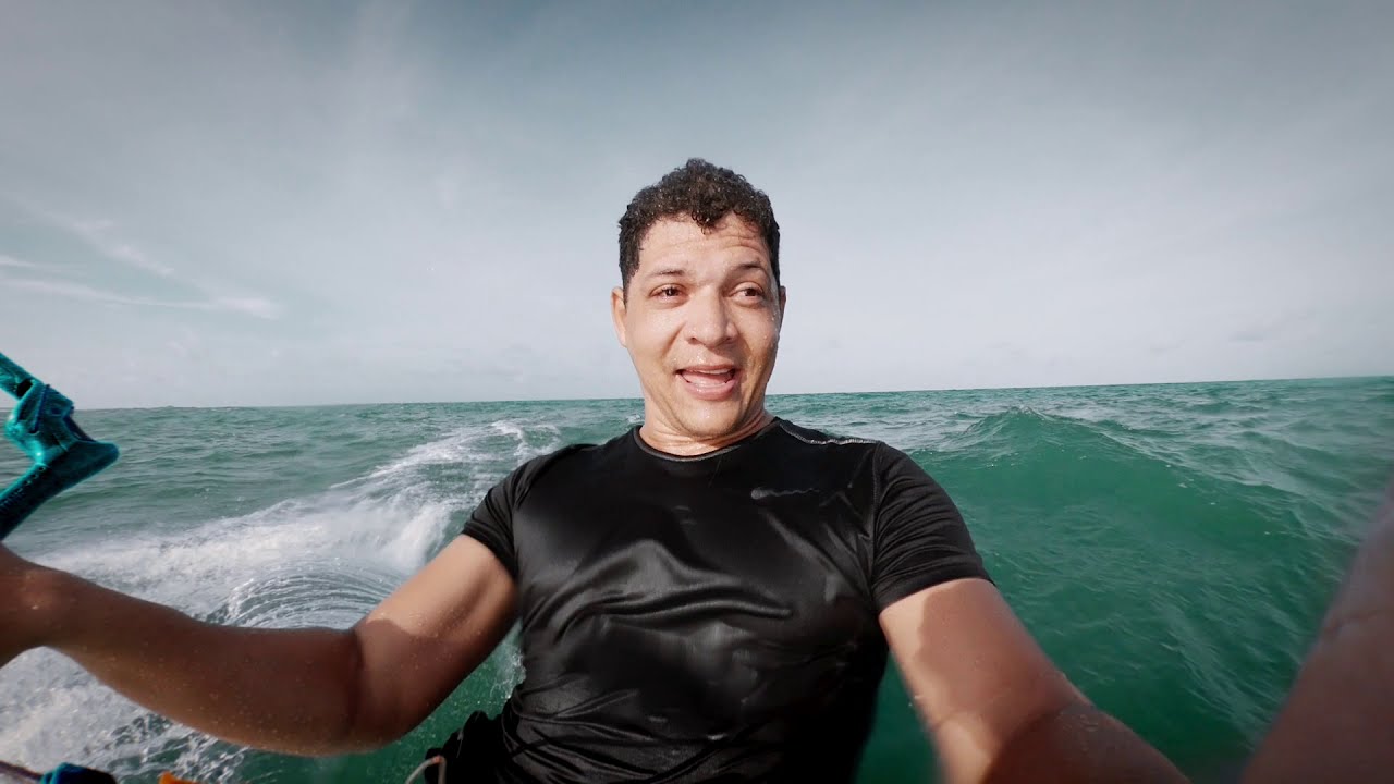 Kitesurf na Praia do Futuro com 10 nós de vento - Juice Duotone 13m