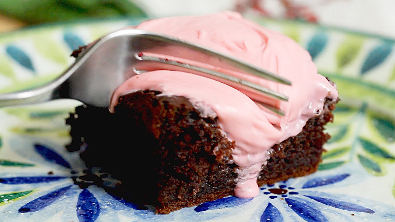 Torta fácil de chocolate y remolacha