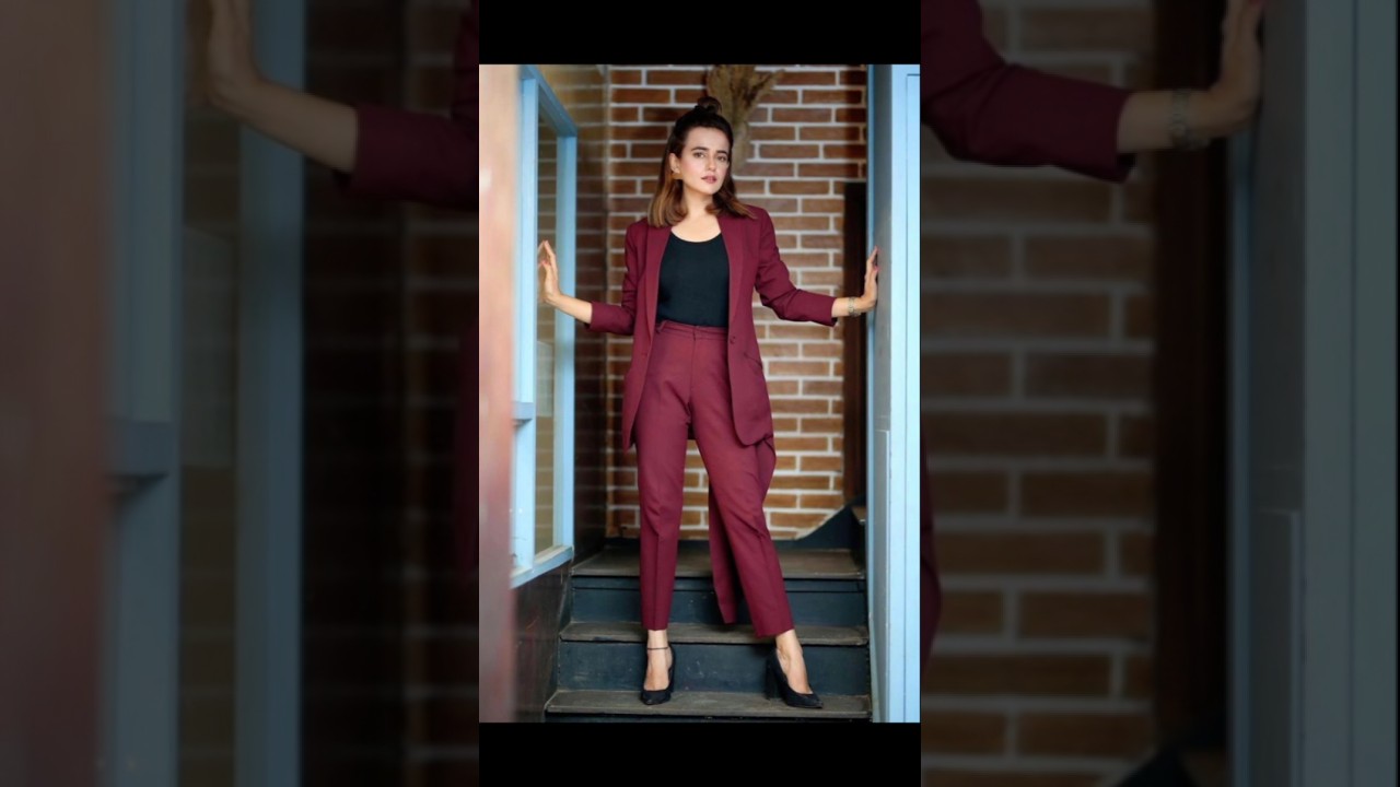 Pakistani actress pent coat look hania amir❤️ sumbul Iqbal ✨ Aina Asif💖 dur e fishan❤️#virelshorts