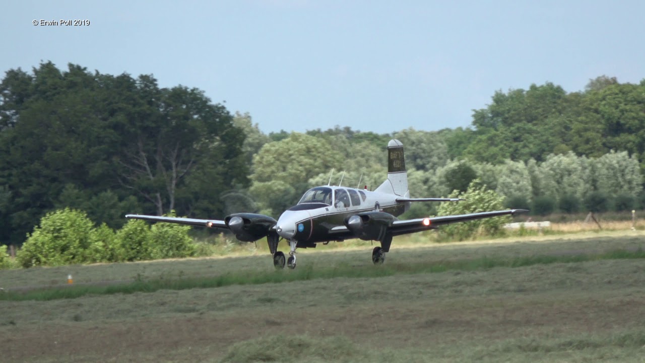 Beech 95 Travel Air N195JR Teuge Airport 1-7-2019