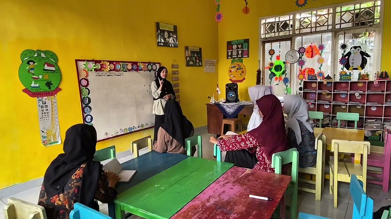 Latihan Mengajar untuk Anak Usia Dini -Peerteaching 