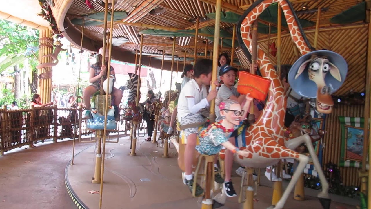(20190820) Ema on merry-go-round at USS
