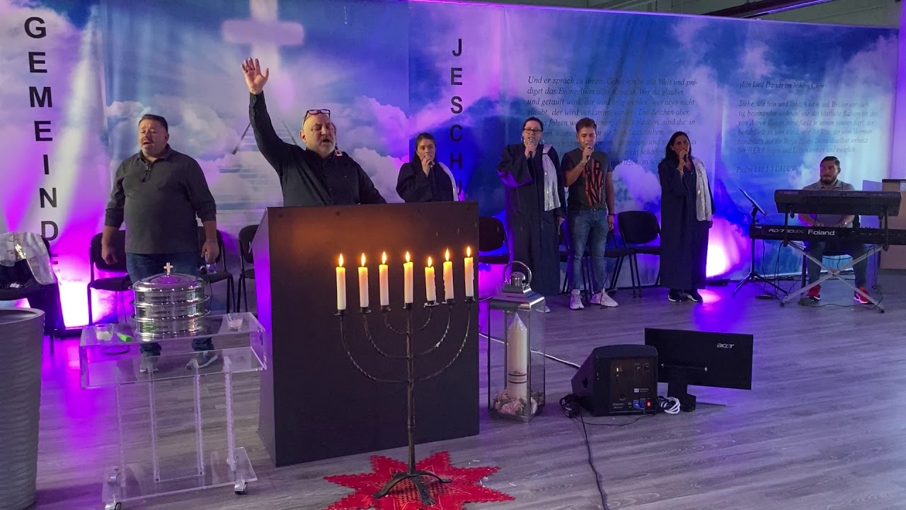 Gottesdienst Sintigemeinde Jeschua Mannheim, Lobpreis und Anbetung, Gottes Wort, Jesus ist Liebe
