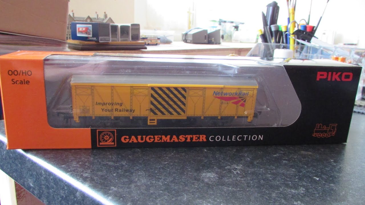 Gaugemaster (Piko) Track Cleaning wagon
