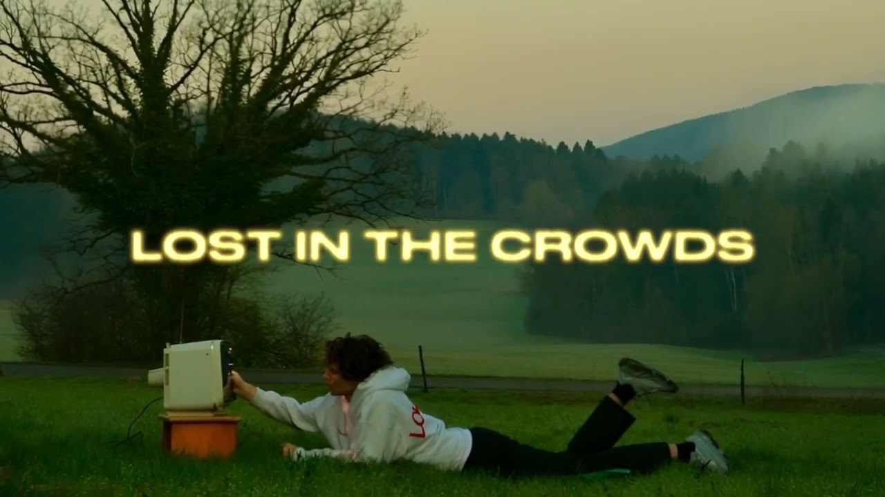 Saele - Crowds (Lyrics Video)