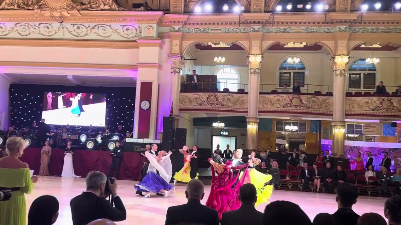 Valeriy Pavlov - Natalia Pavlova IT Slow Foxtrot ( Professional Ballroom Blackpool 2023)
