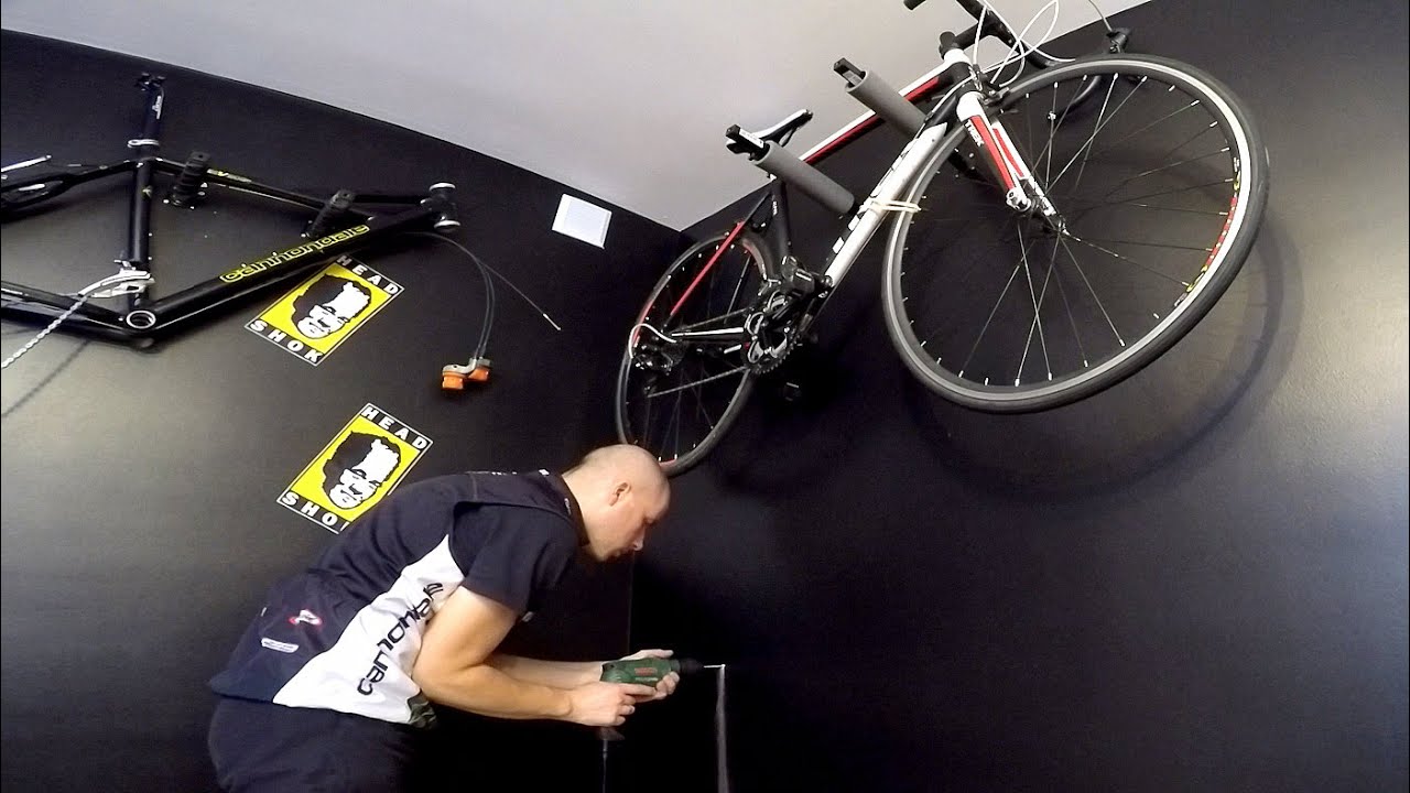 Studio SzajBajk - jak wykonać tanio fajne wieszaki na rower i narzędzia.