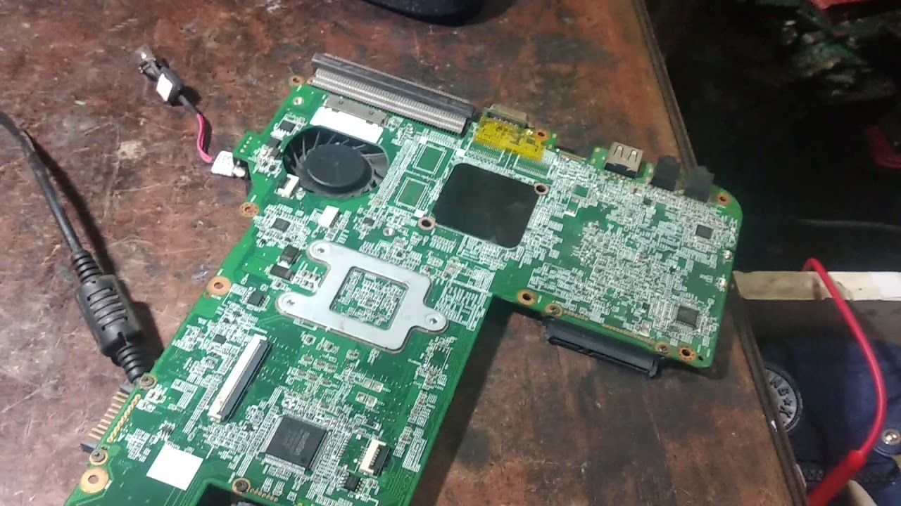 Toshiba C800D No Display Dan Cara Mengatasi nya