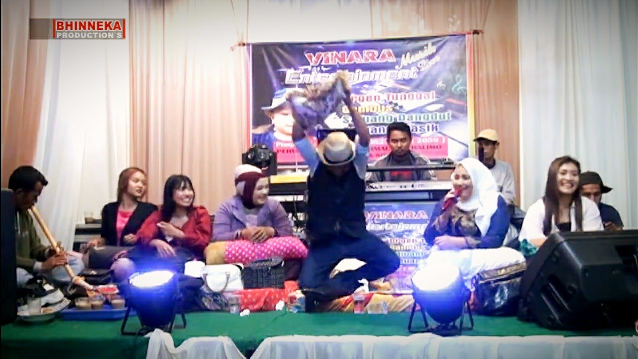Heboh!!!..Mak Son Pacah Banta!!!🤔😂🤣 Moment Langka Basamo Saluang Ayu Dewi Group Live Katialo - Solok