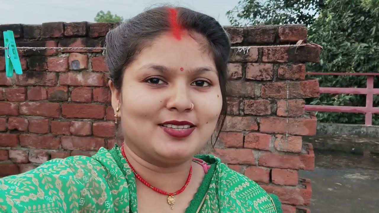 Guys aap log comment karke bataiyega Ham aap log ko kaise lagte Hain 🥰!