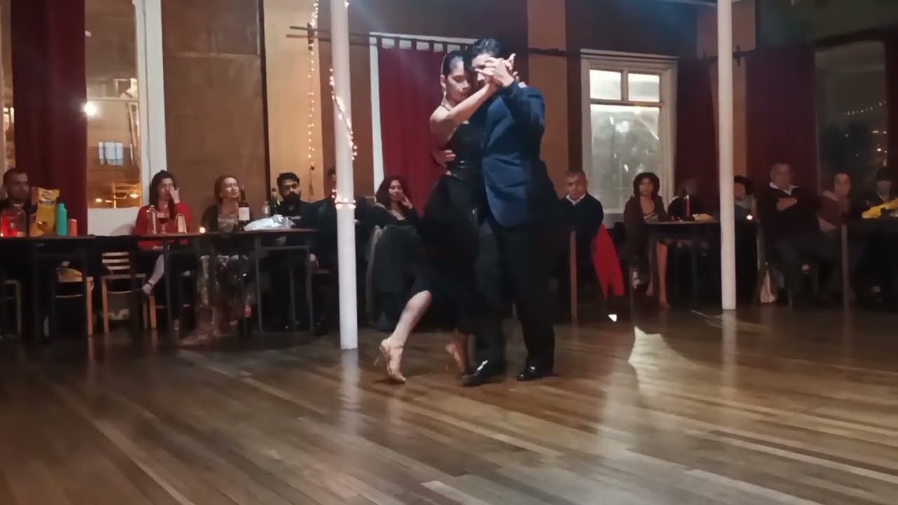 La Bicoca (D'arienzo) bailan Silas y Anita -Valparaíso, Chile