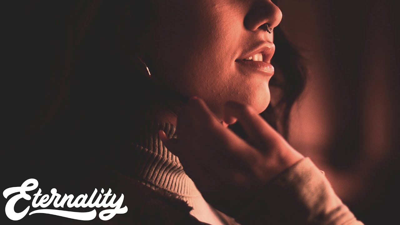 LESISMORE - Options (ft. Aya)