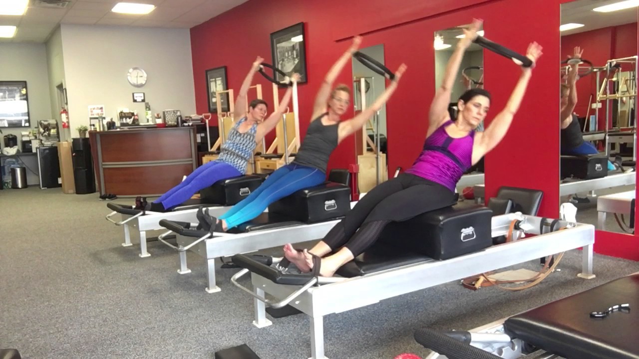 Pilates Reformer Short Box with Magic Circle