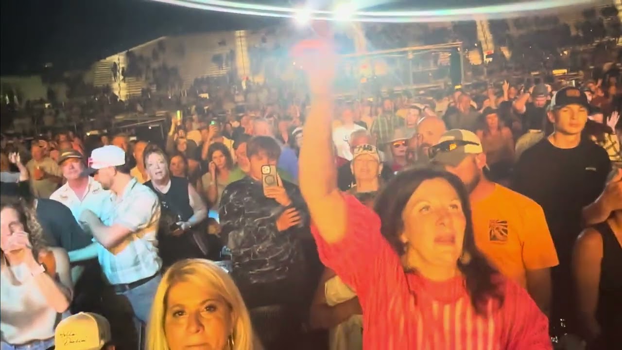 Cody Jinks live at The Wharf May 2025: Finale