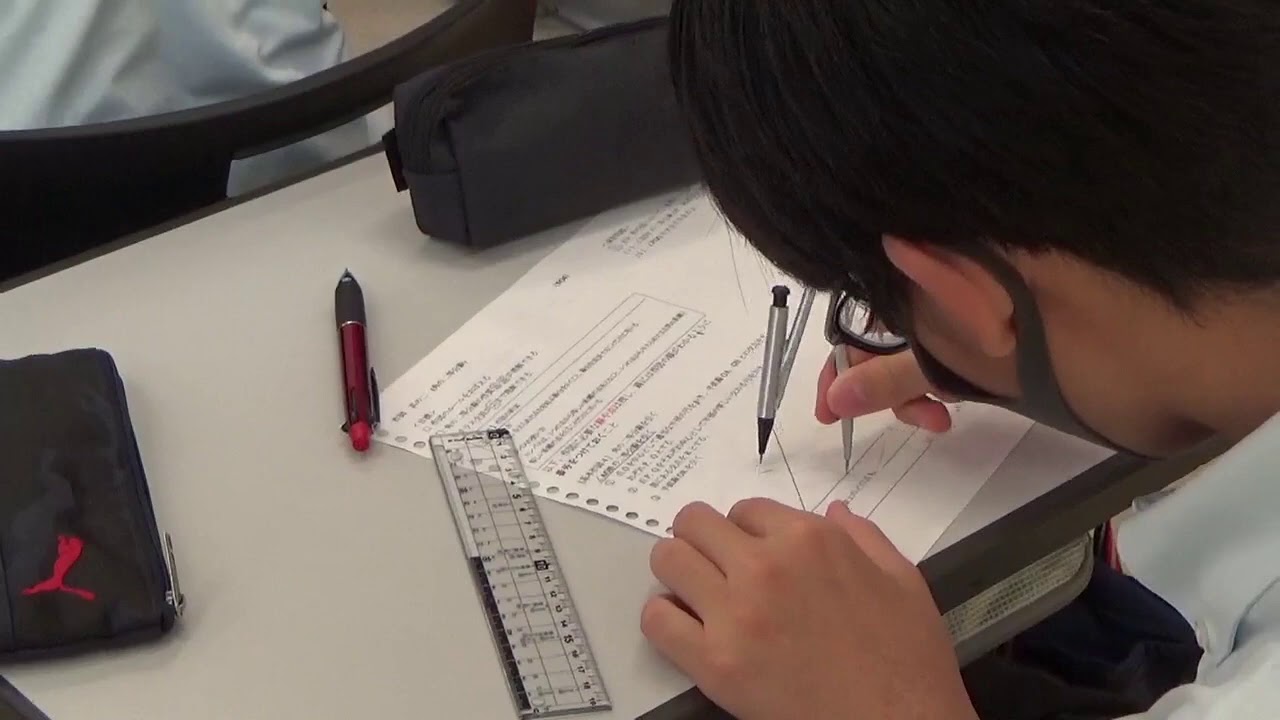 【逗子開成】授業風景２　中学1年生（数学）