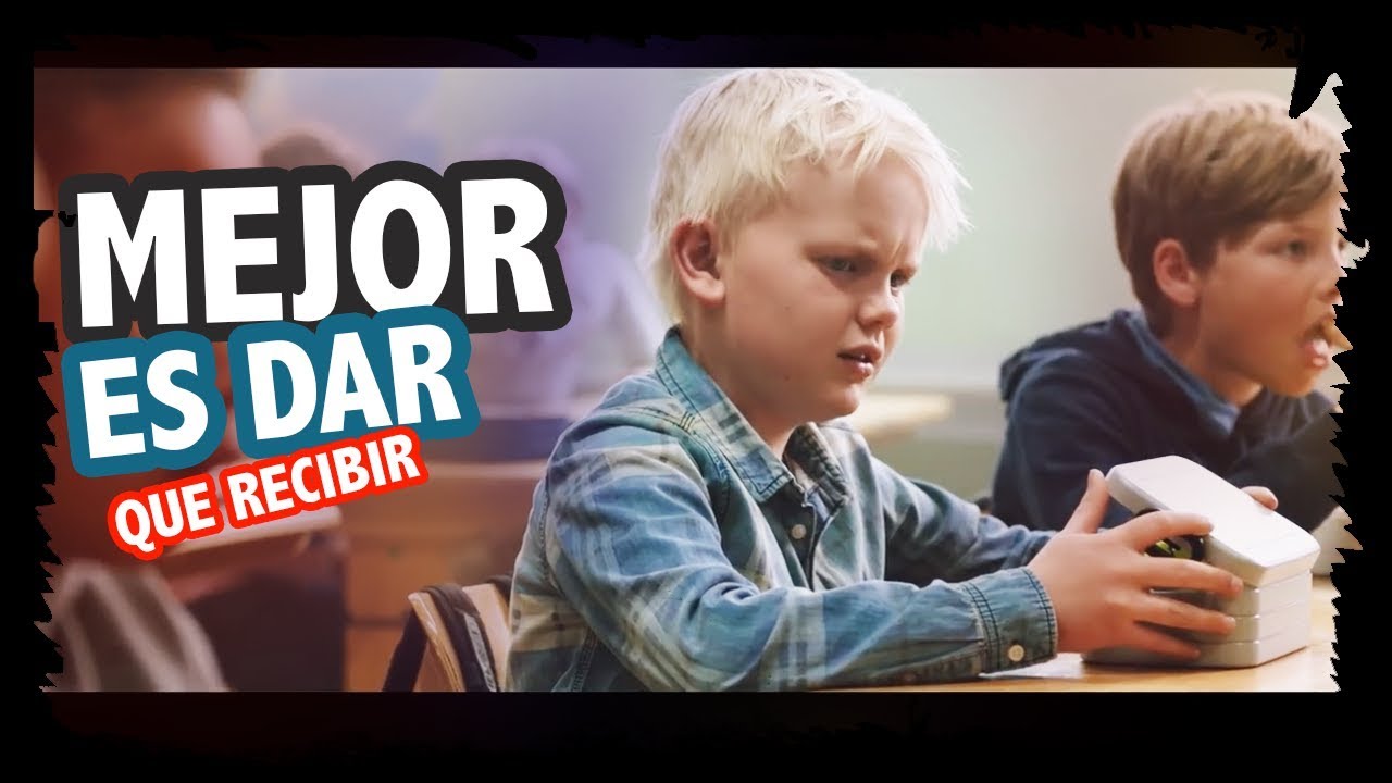 Este niño no tenía que comer, mira lo hacen sus compañeros! #Bondad