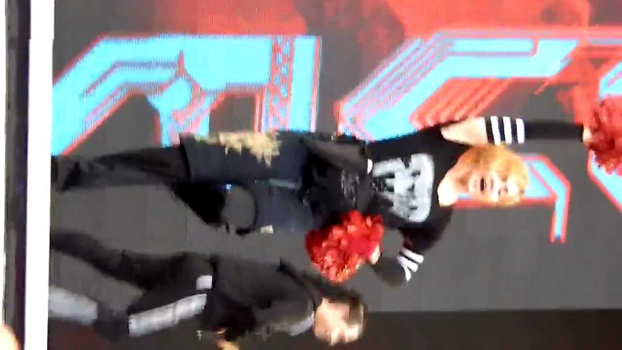 Madonna-Express Yourself/Give Me All Your Luvin' (Rehearsal of MDNA TOUR in Vienna)