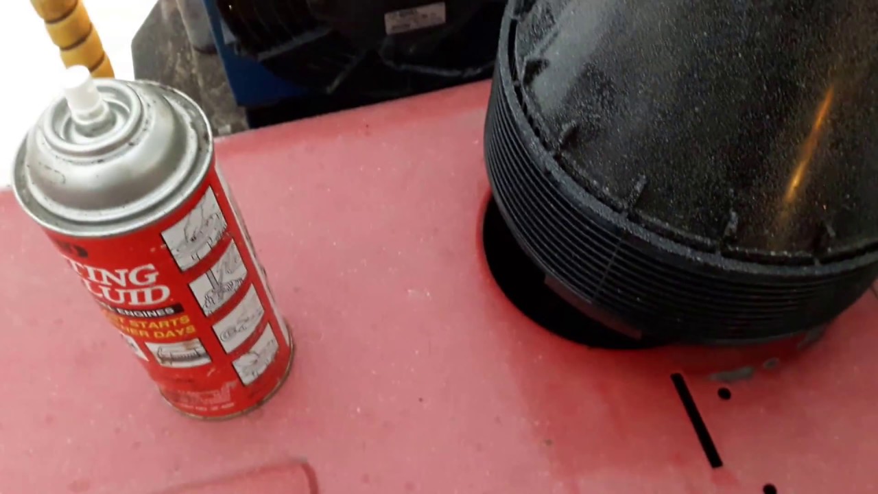 MTZ BELARUS 1025 cold start -17C  (with start gas)