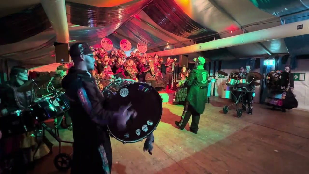 Fasnacht Bauschtu 2026 Video 16 02 26, 21 31 39