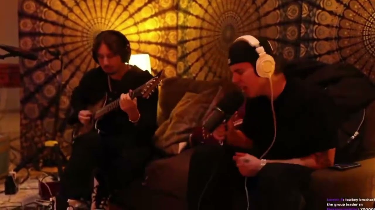 THE KID LAROI PERFORMING “JULY” w/ANDREW AGED ON STREAM
