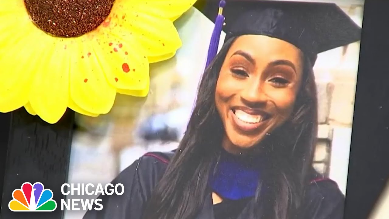 Mother of Slain Officer Aréanah Preston Accepts Her Master's Degree