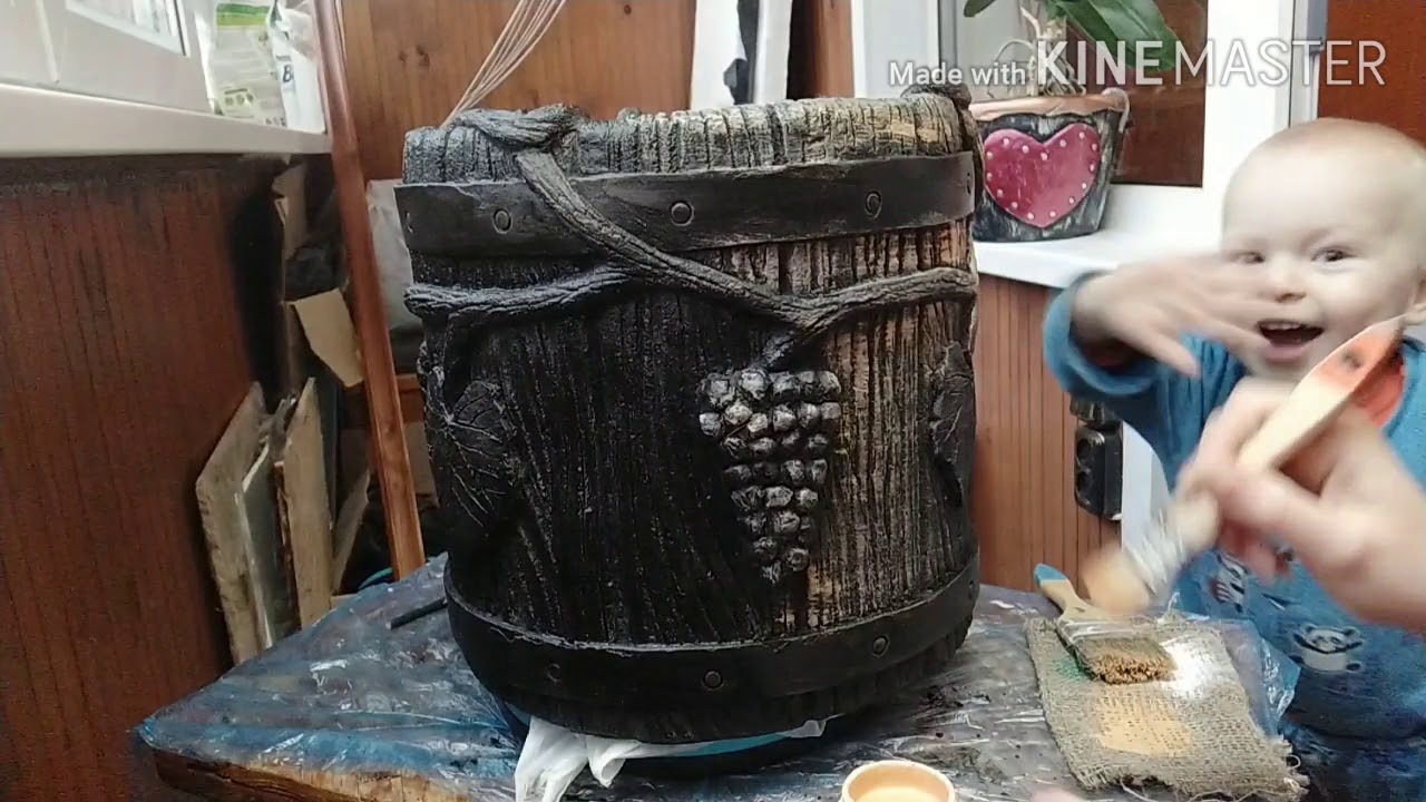 Декор вазона бочки из артбетона DIY art concrete barrel pot decor