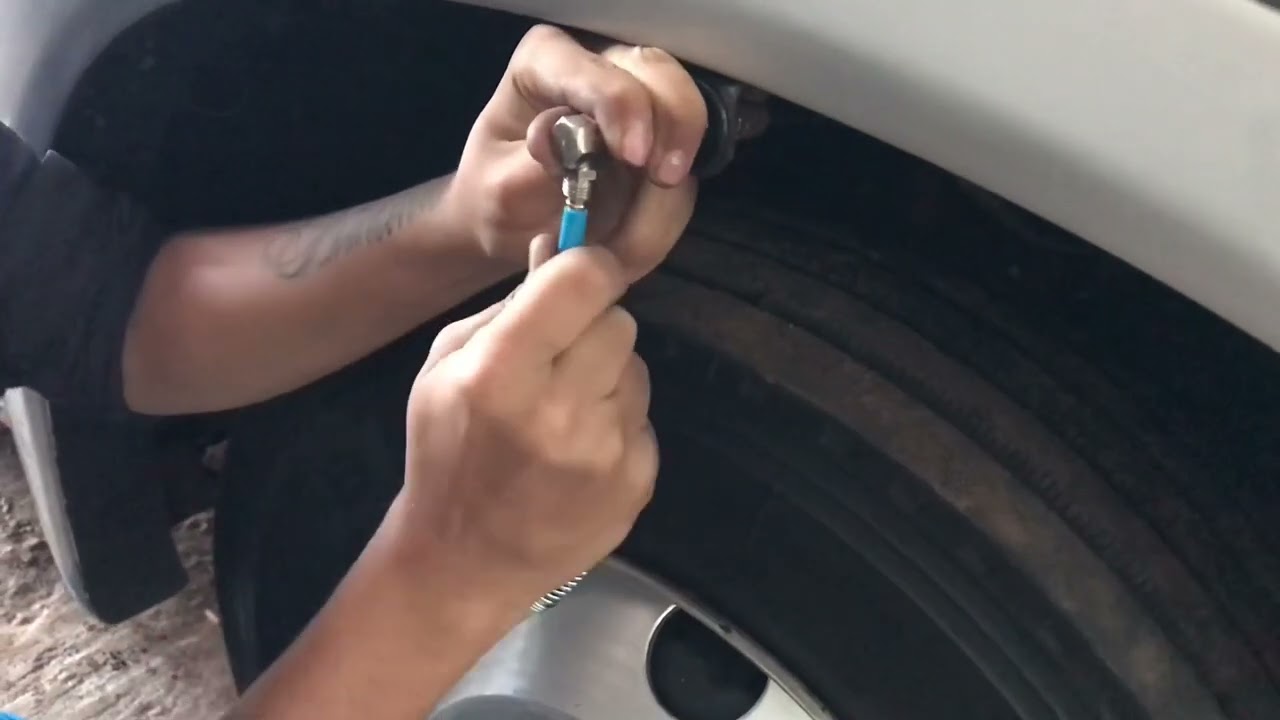 VEJA COMO É FEITA A MONTAGEM PARCIAL DE UM RODOAR EM UM MICRO ÔNIBUS