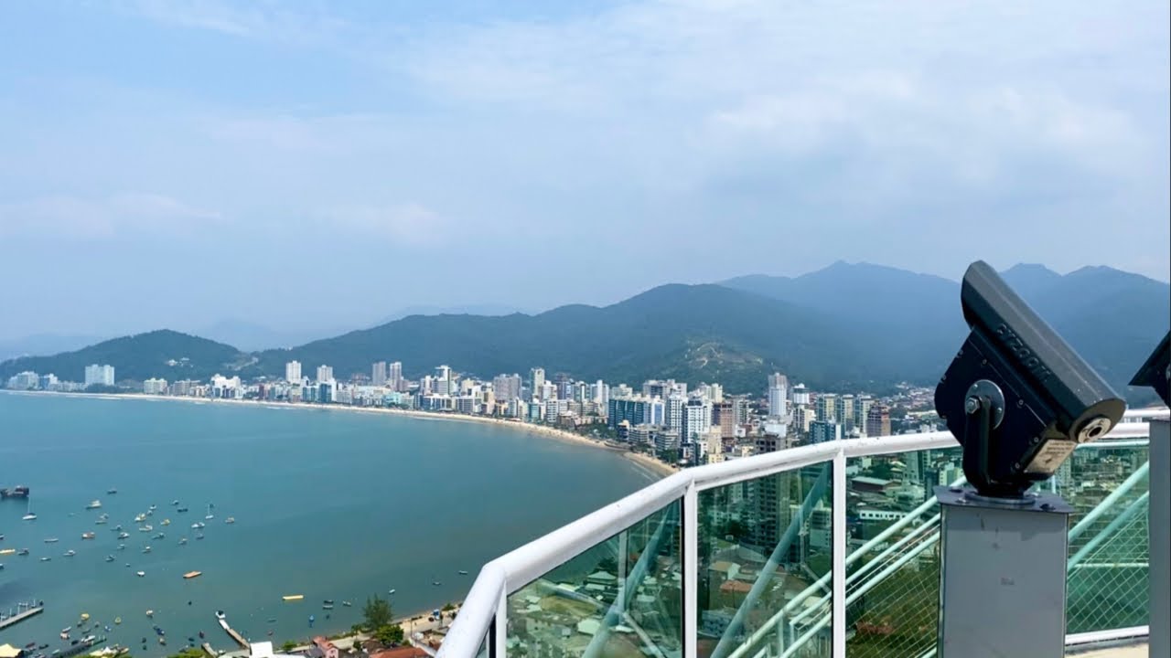 Walking in Brazil - 360&deg; View Mirante do Encanto Itapema - (March 10,2020)
