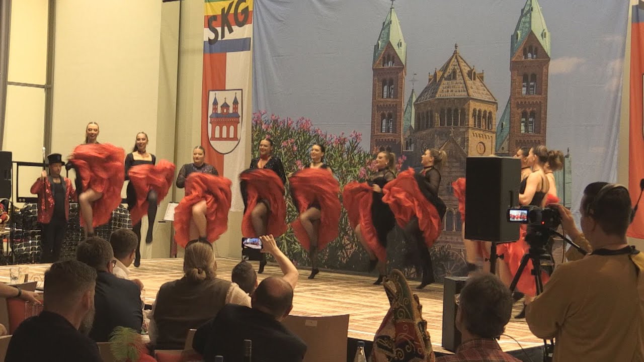 Moulin Rouge in der SKG-Herrensitzung Am 21.2.2025 /Stadthalle Speyer