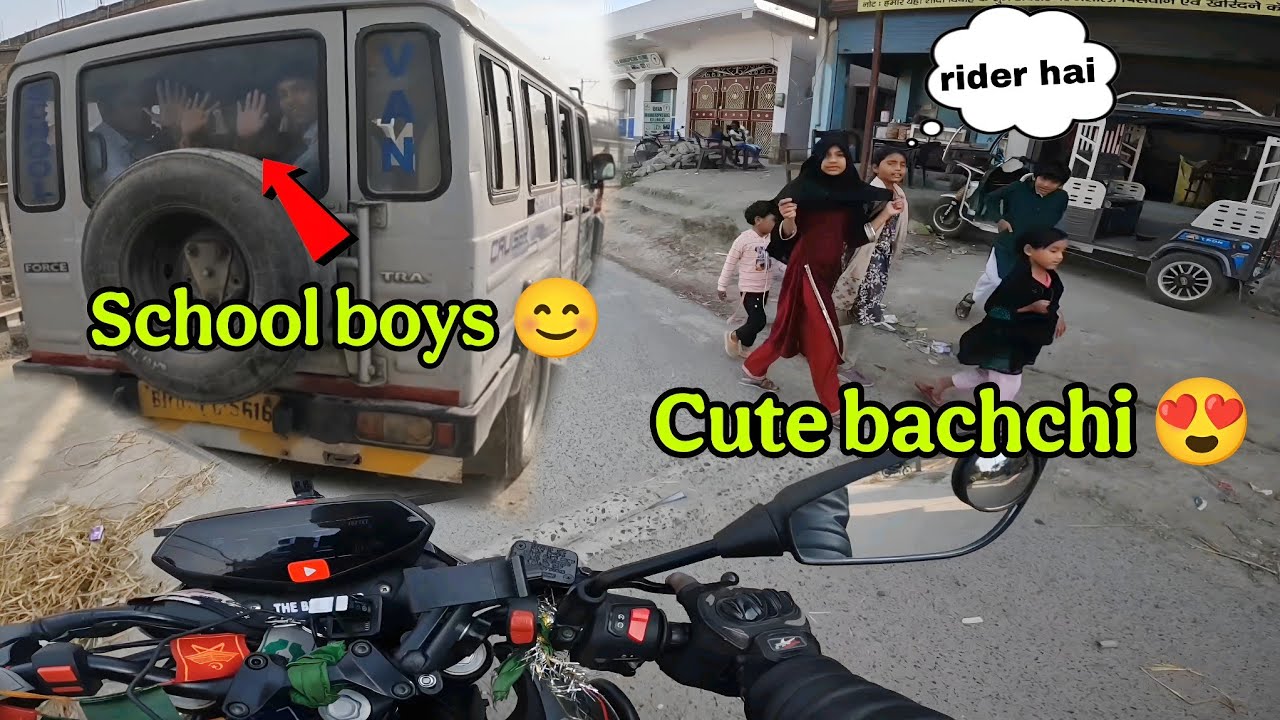 School boy reaction 🤗 #motovolgger #vlog #viral #viralvideo 