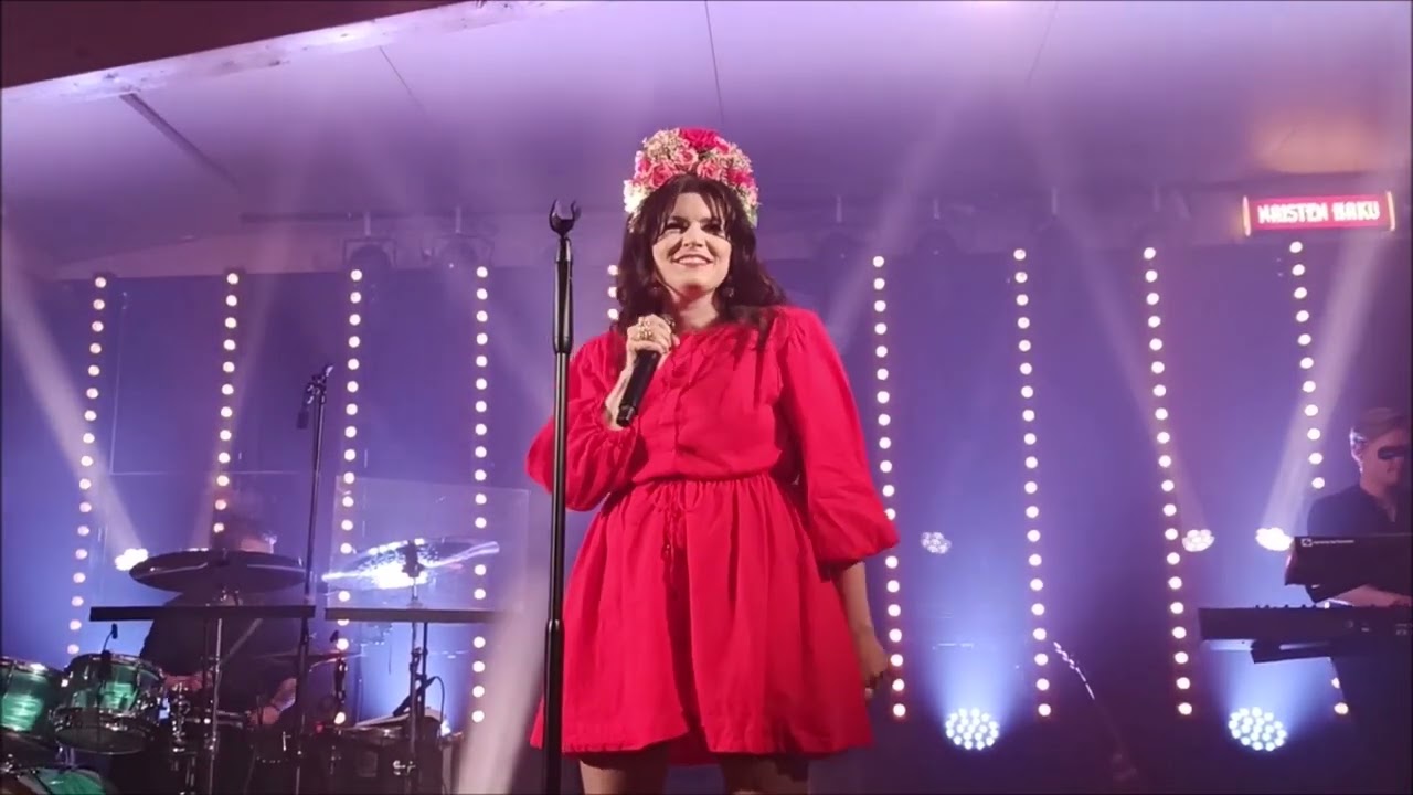 Suvi Teräsniska -  Vihaton