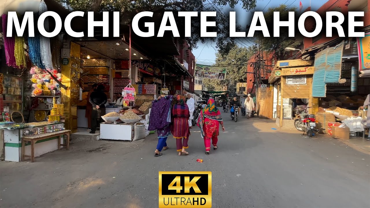 🇵🇰 Mochi Gate Lahore | Walking Tours | 4k 60fps | Food and Culture