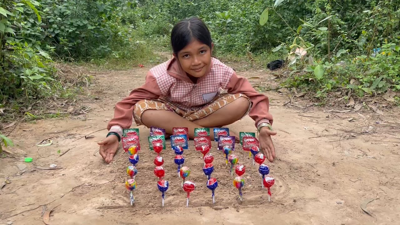 Part 102 Survival Skills SMART Ideas and USEFUL in Forest With Single Mom  Jungle Life