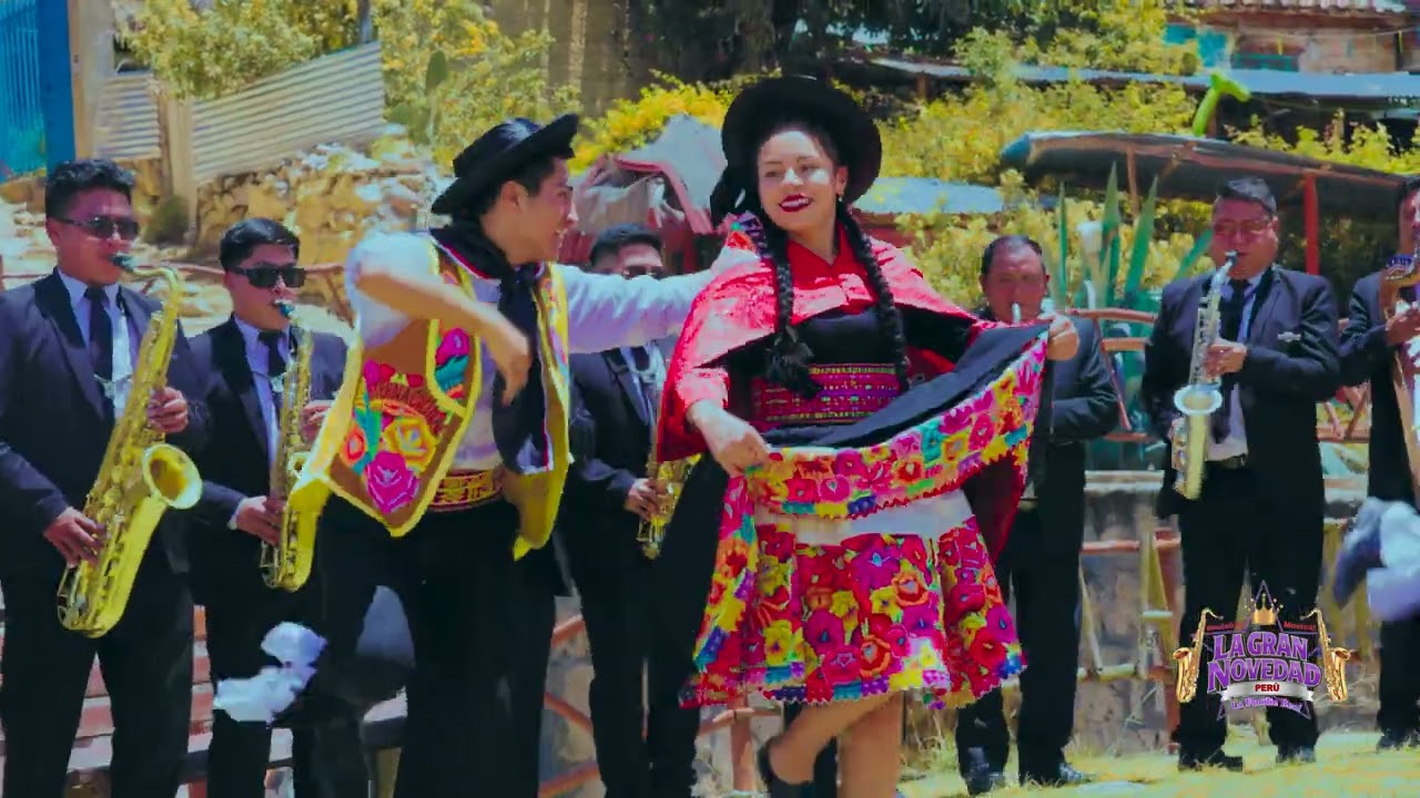 MIX HUAYLARSH-ORQ. SOC. MUS. LA GRAN NOVEDAD PERU-LA FAMILIAREAL