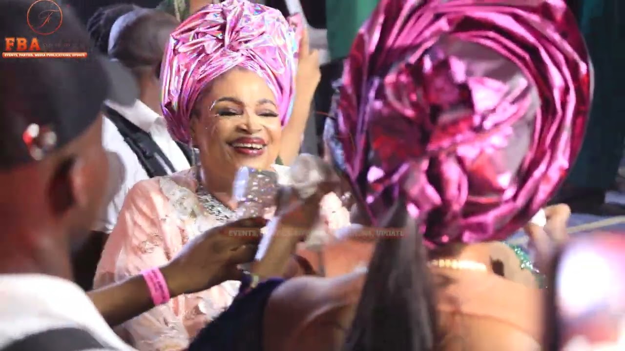 ACTRESS ARIKE GOLD MAKES GRAND ENTRANCE AT HER 40TH BIRTHDAY CELEBRATION