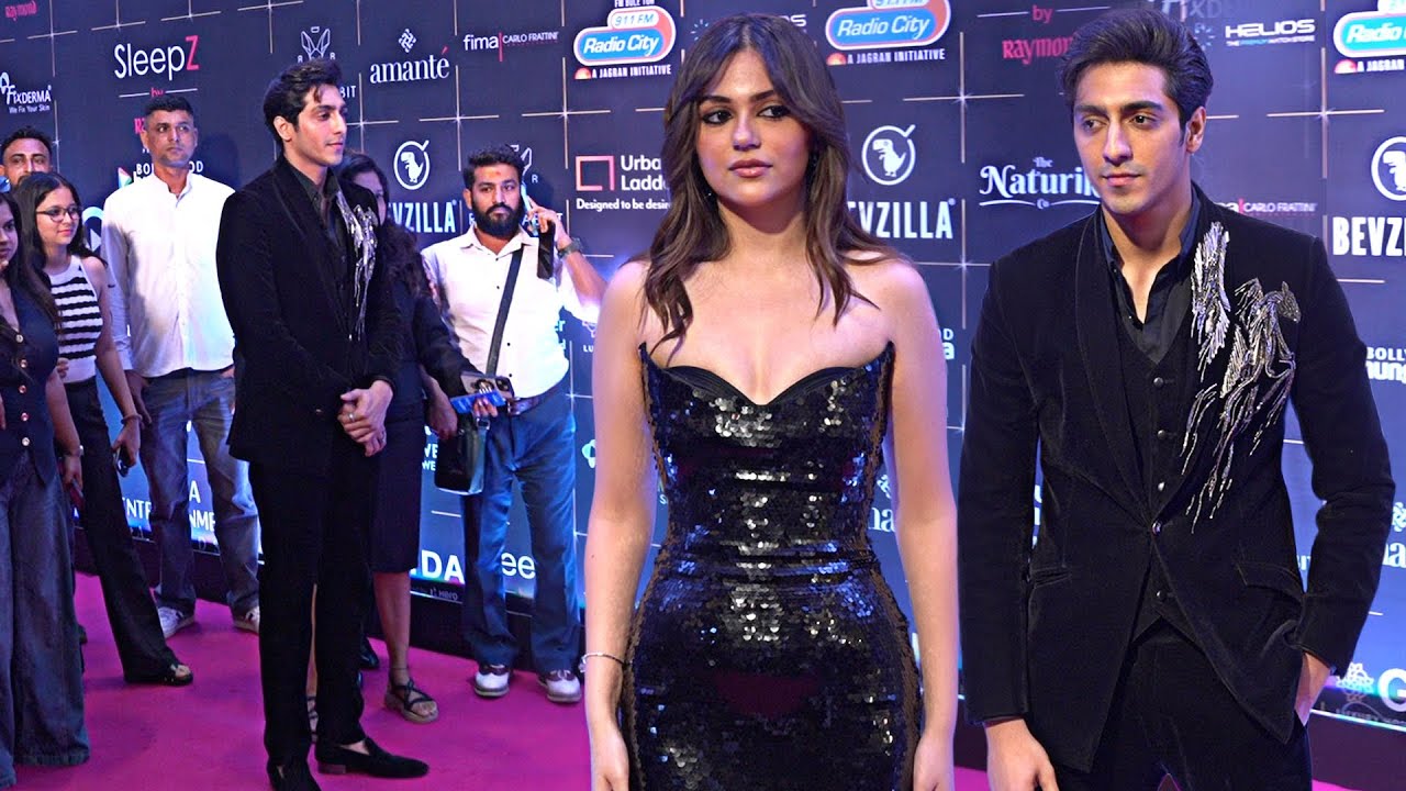 Saiyaara Movie Cast Ahaan Panday And Aneet Padda Arrive At Bollywood Hungama Ott Fest Awards