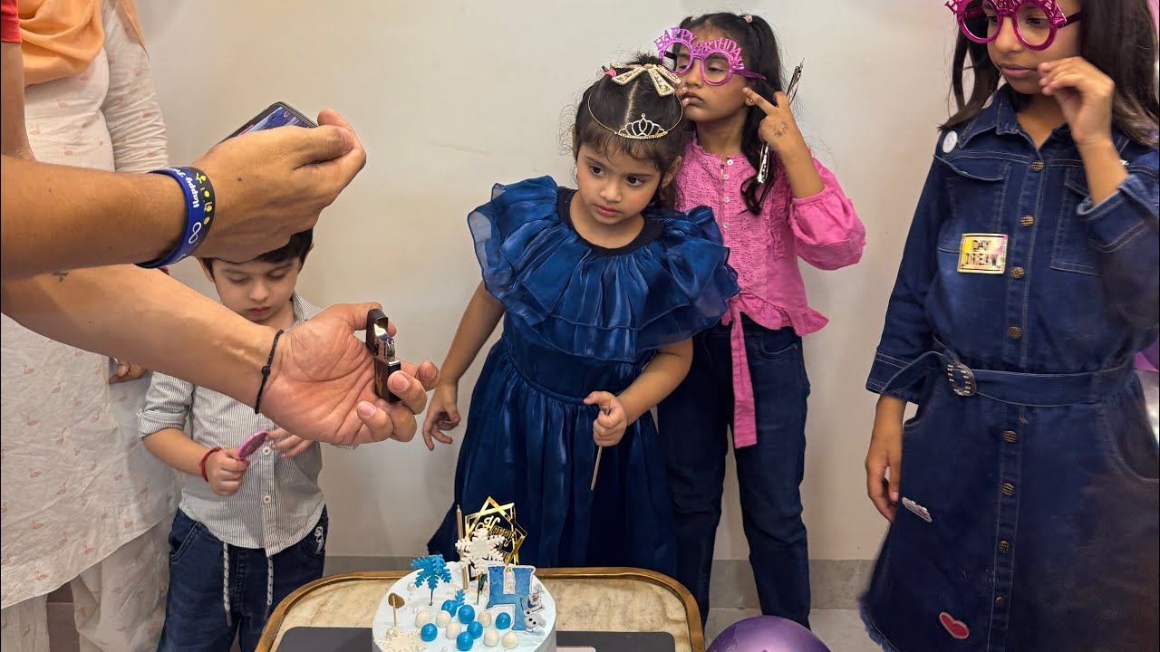 Mysha's 4th birthday 🎁 || my dolls turns into Elsa princess || ghar pe bualya sabko🤪