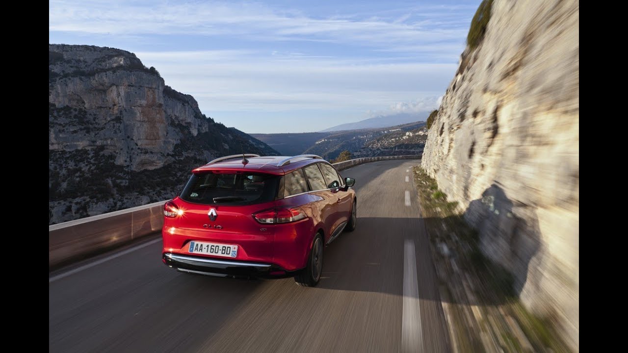 New Clio Estate test drive by Renault TV